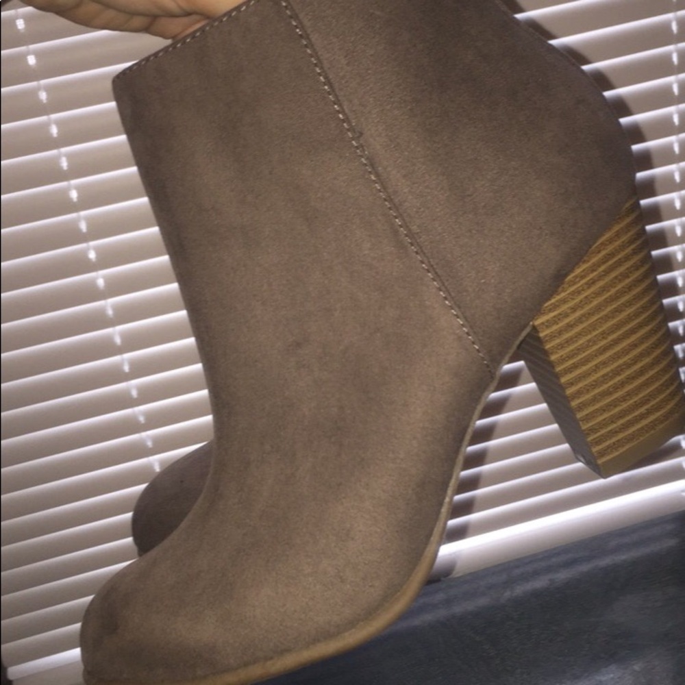 Gray Gap boots